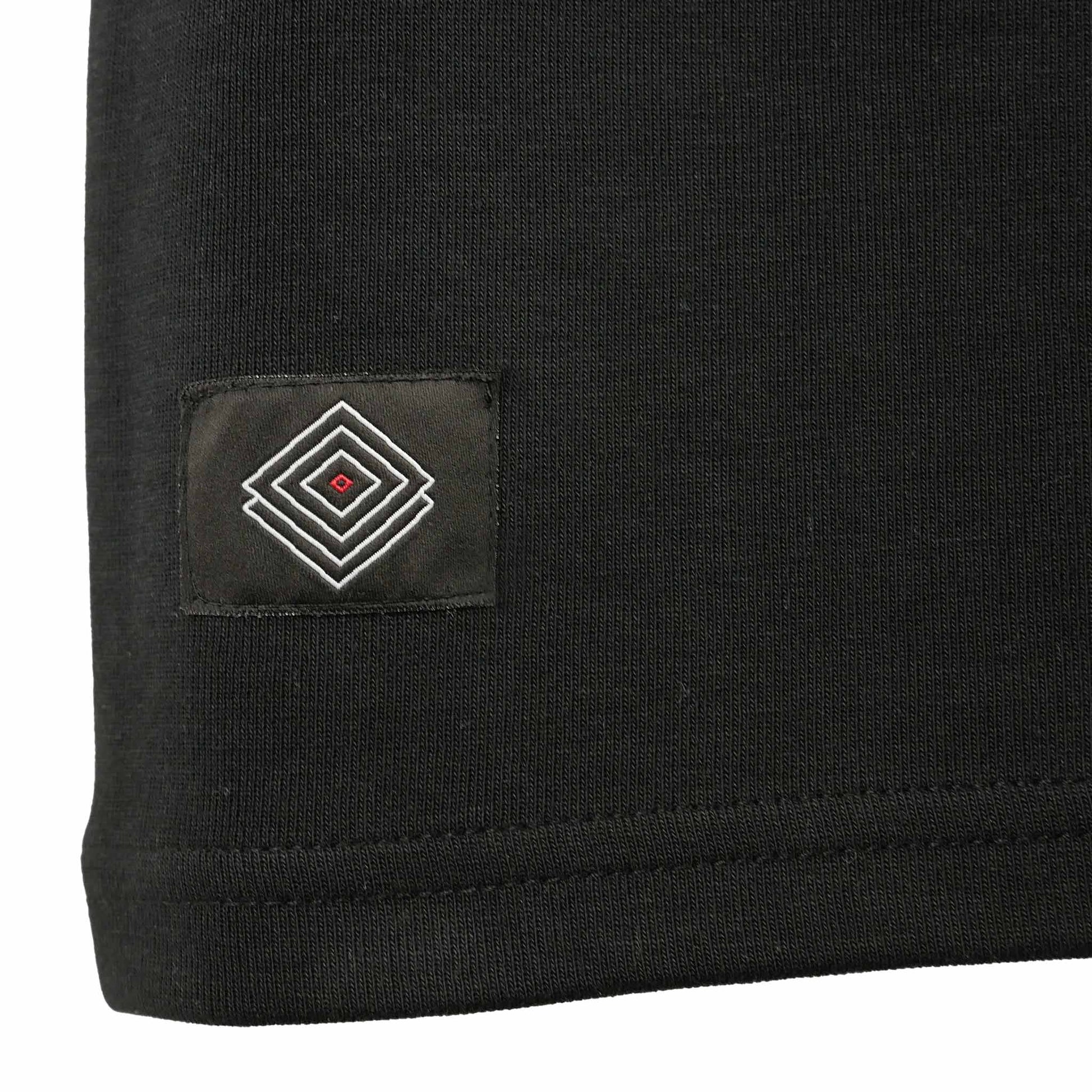 SQUARES T-shirt black T-shirt boasts a relaxed fit, ideal for comfortable wear, front side close-up logo