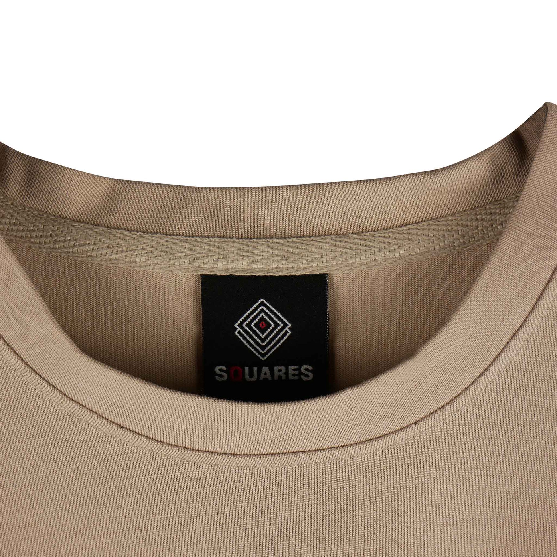 T-Shirt offers a smooth and airy feel, front side close-up neck