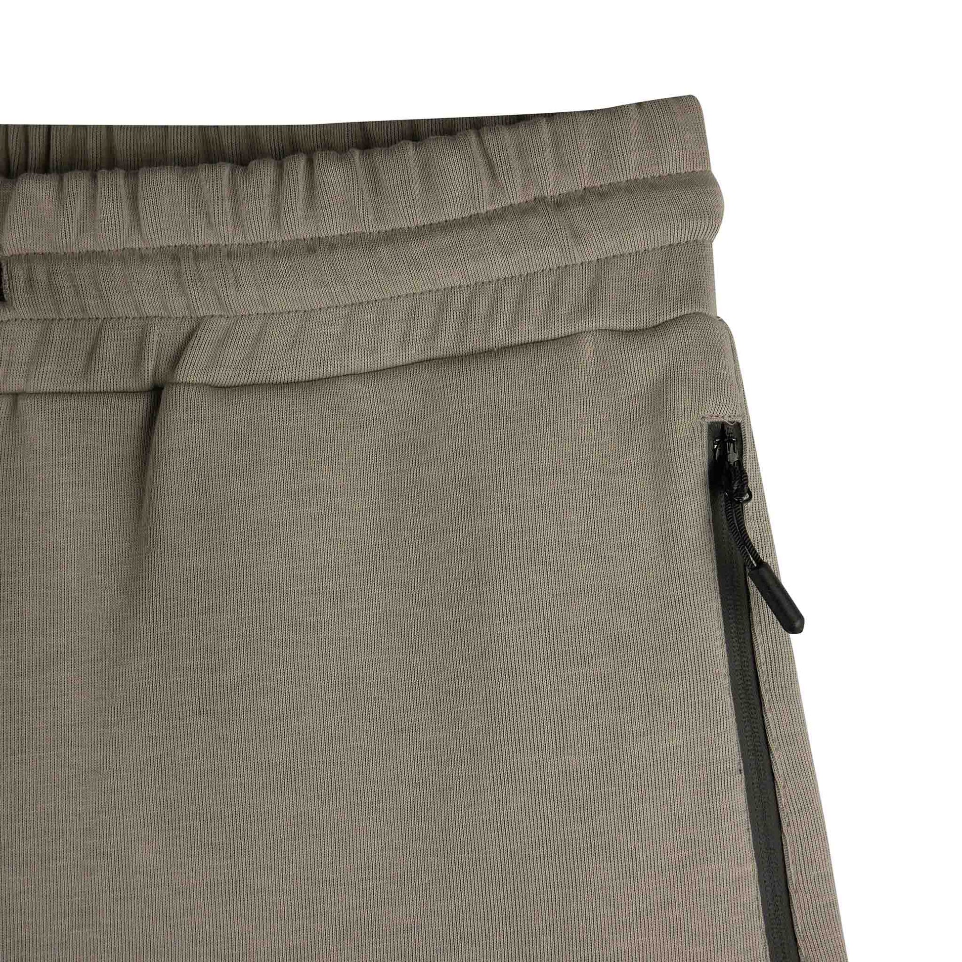 SQUARES SHORT WITH ZIPS WASHED GRAY is expertly crafted with high-quality materials and meticulous attention to detail, close up details front side